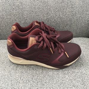 Sketchers sport burgundy rose gold sneakers EUC!